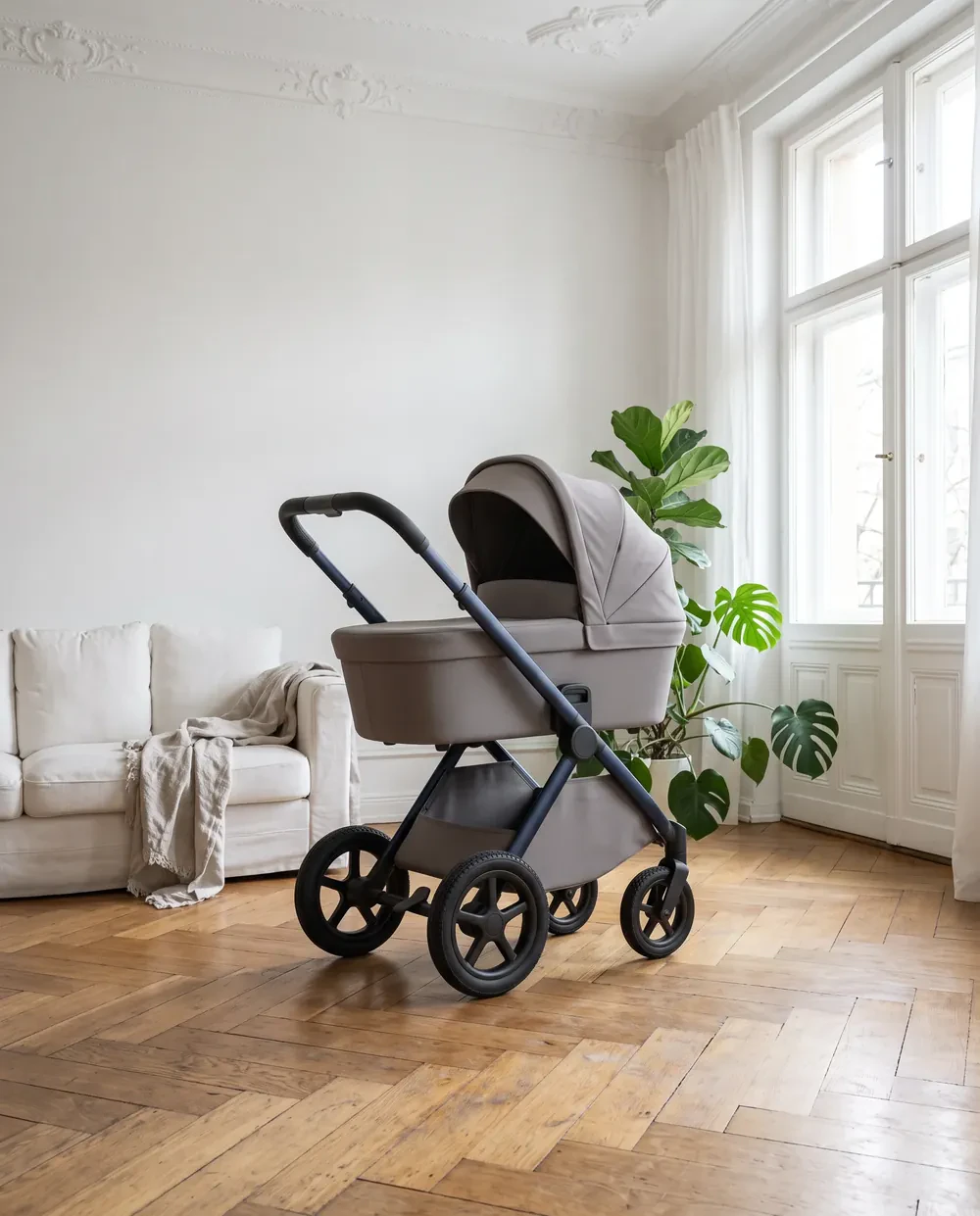 The stroller in a Berlin apartment with herringbone parquet